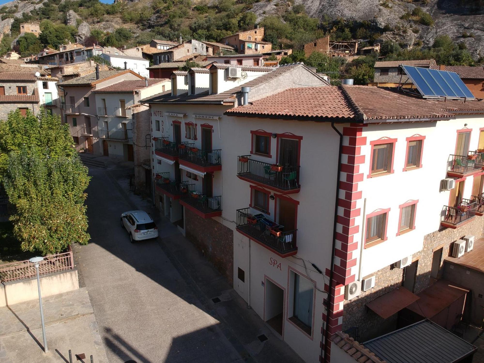 Apartamentos Casa Domenc Aren Exterior photo
